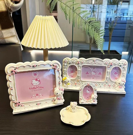 Hello Kitty Photo Frame Decor Set
